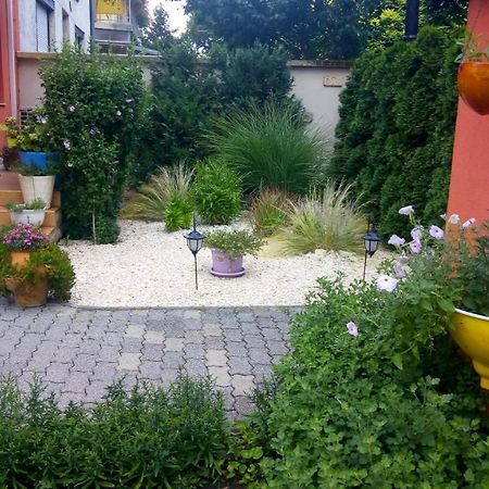 Aranyeso Vendeghaz Csorbai Hotel Будапеща Екстериор снимка